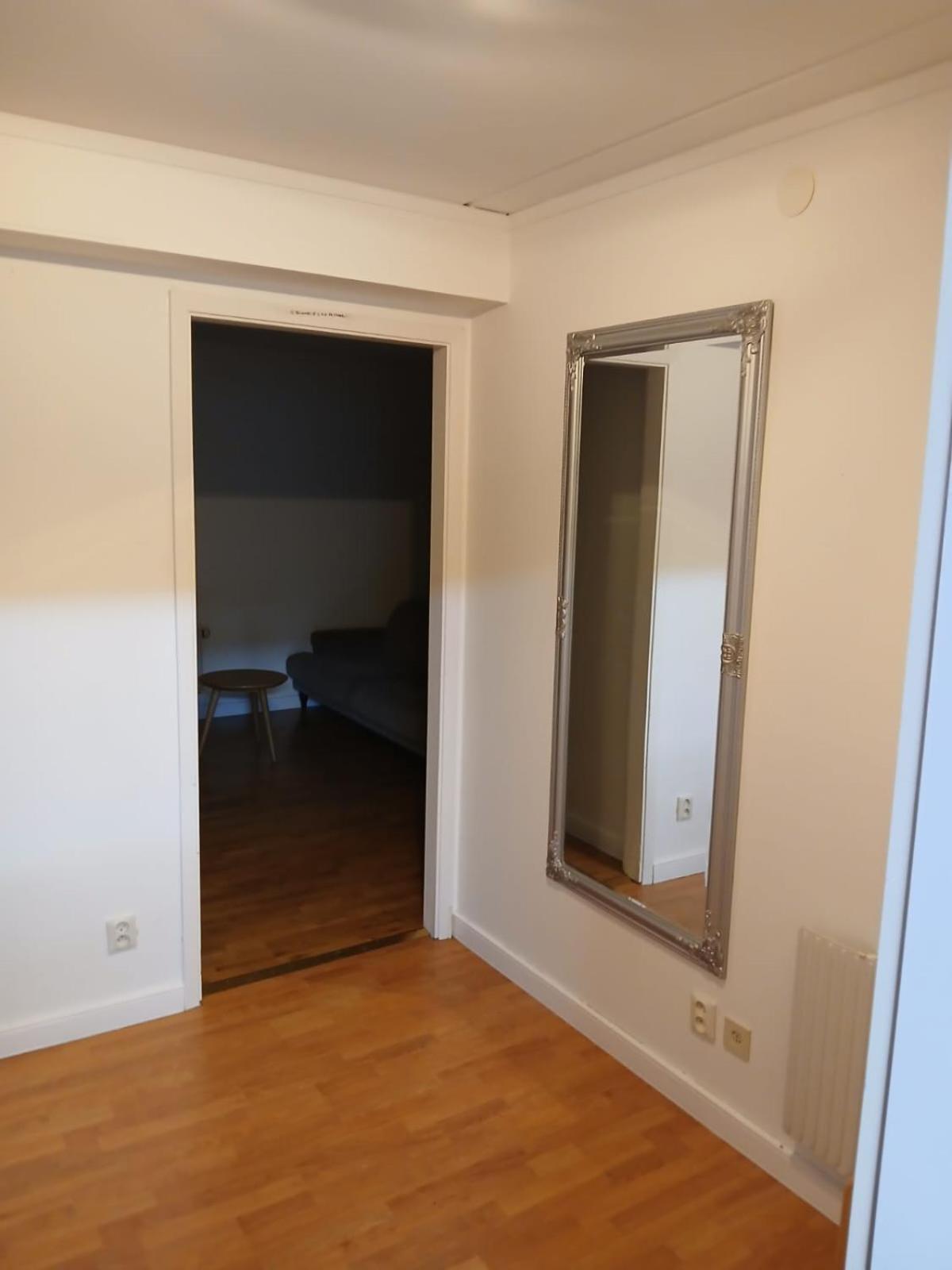3 Laegenheter Med Totalt 5 Sovrum Och 8 Baeddar Ruda Zewnętrze zdjęcie