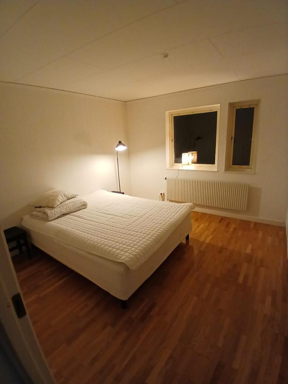 3 Laegenheter Med Totalt 5 Sovrum Och 8 Baeddar Ruda Zewnętrze zdjęcie